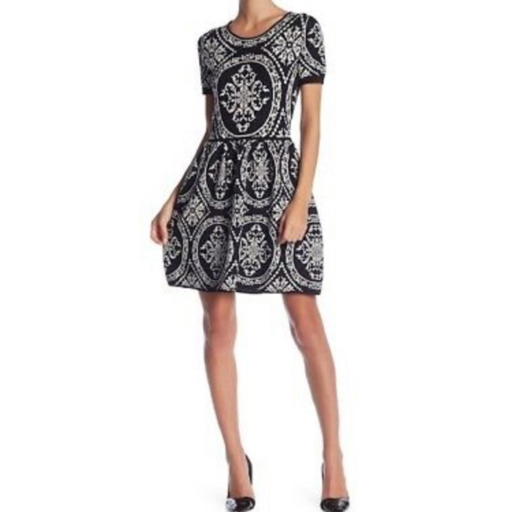 Romeo & Juliet Couture Black & White Sweater Dress